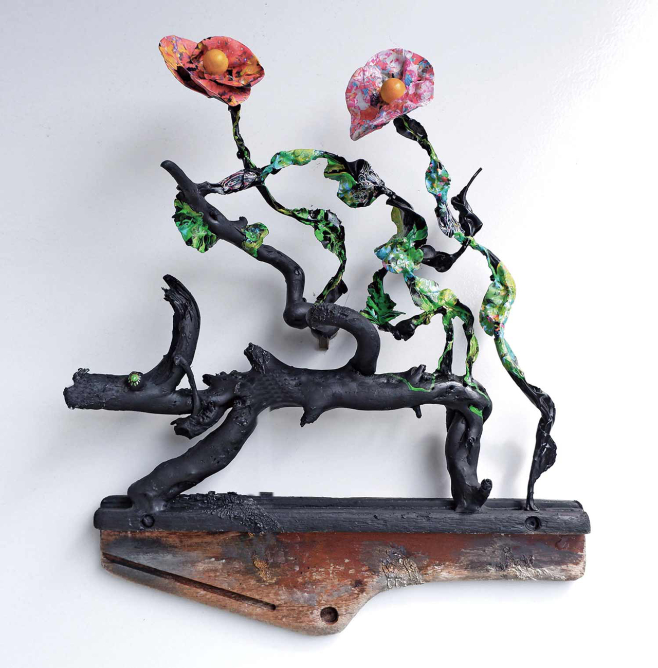 共に歩む - 流木、紙、樹脂粘土、ワイヤー、アクリル絵具、顔料 by ◯hiromi | aL【アエル】