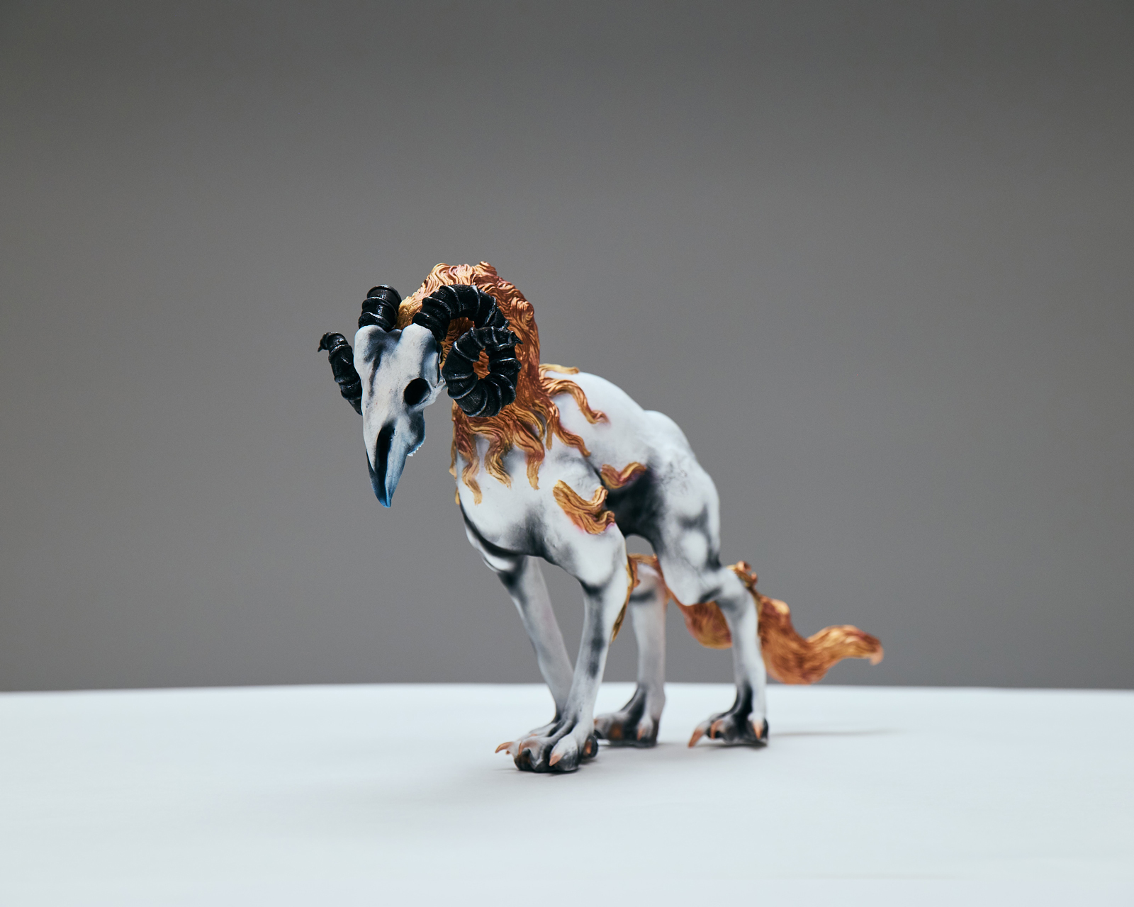 境界の獣＃3 - 石粉粘土  ジェスモナイト レジン  アクリル絵具  by 辻 宣 | aL【アエル】